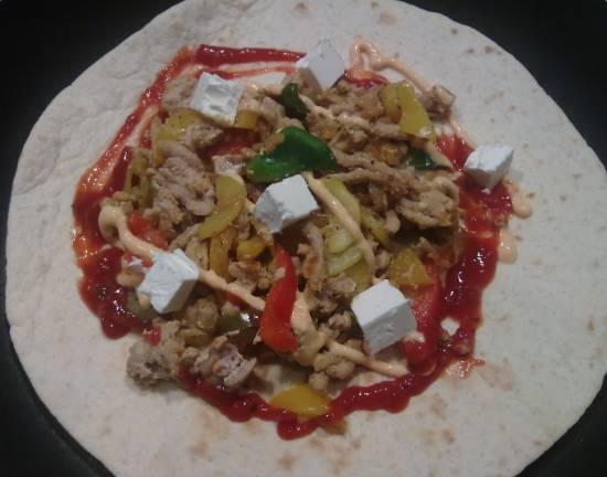 Tortilla z misem mielonym, warzywami - na ostro!!!